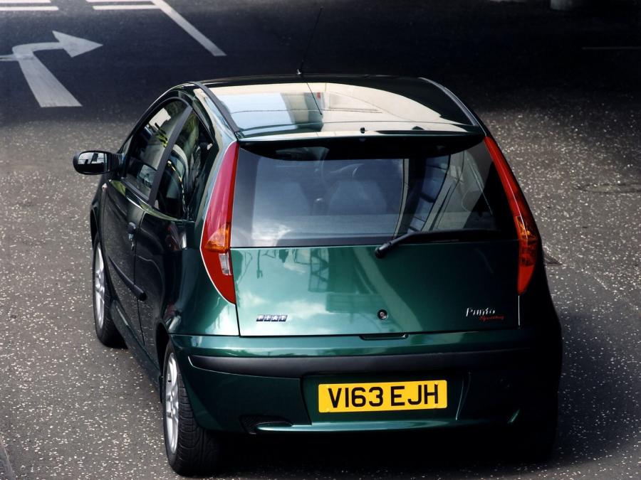  Fiat Punto Sporting 1999 года  (UK) (фото 5 из 6)